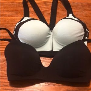 Lot of 2 Victoria Secret bras 34 DD
